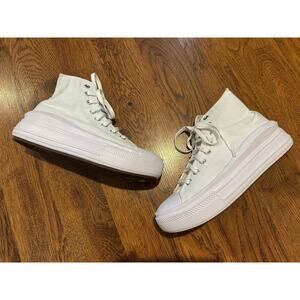 Women's Converse Chuck Taylor All Star Moves White 9.5 Iconic Minimalist Style